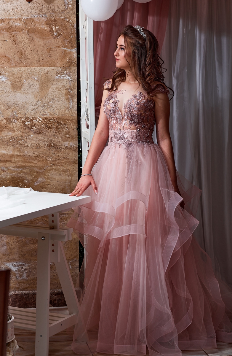 039 Айлис бал